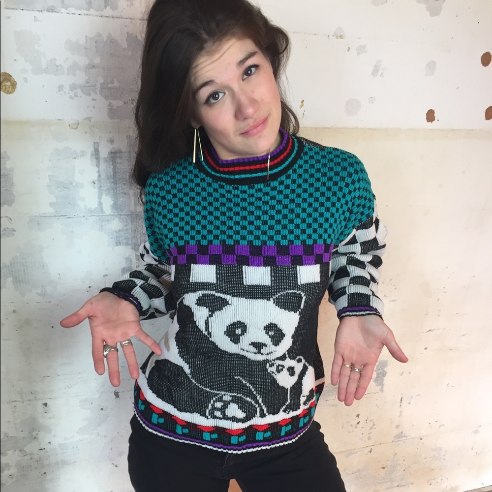 Checkered sleeve panda sweater